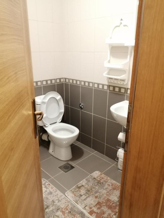 Apartman Hasen Vlasic Apartment Bagian luar foto