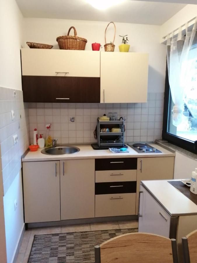 Apartman Hasen Vlasic Apartment Bagian luar foto