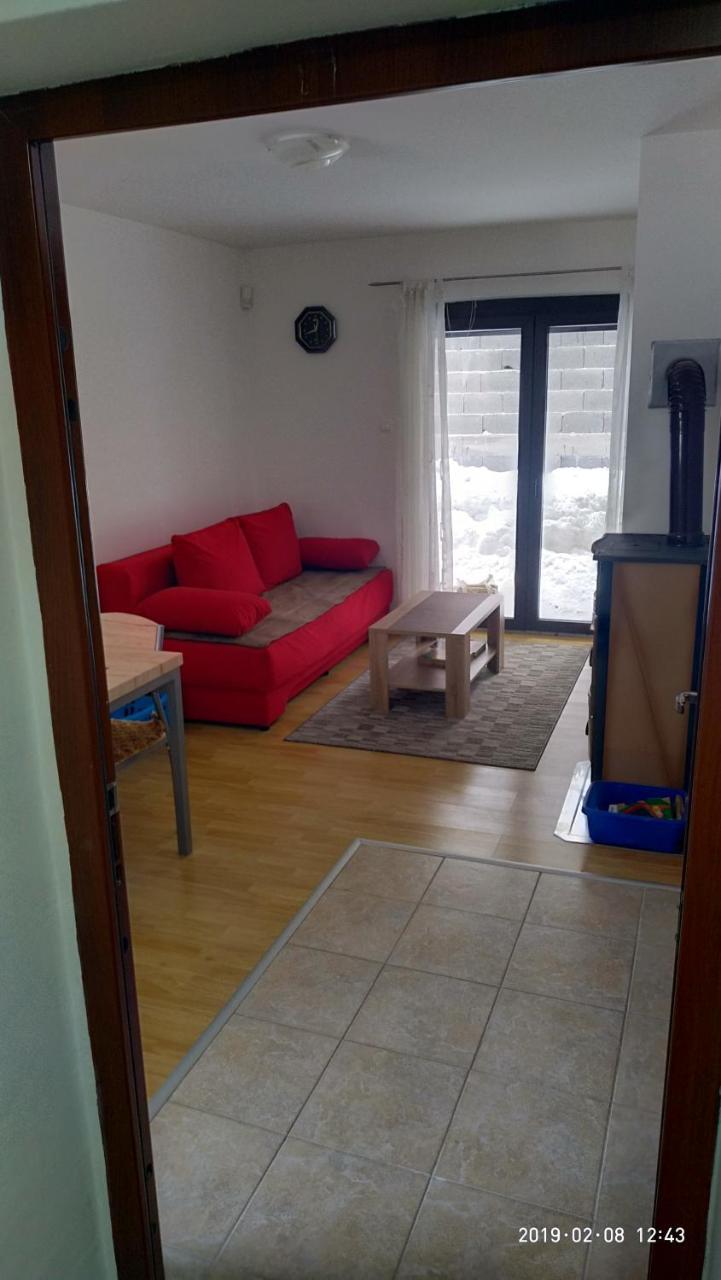 Apartman Hasen Vlasic Apartment Bagian luar foto